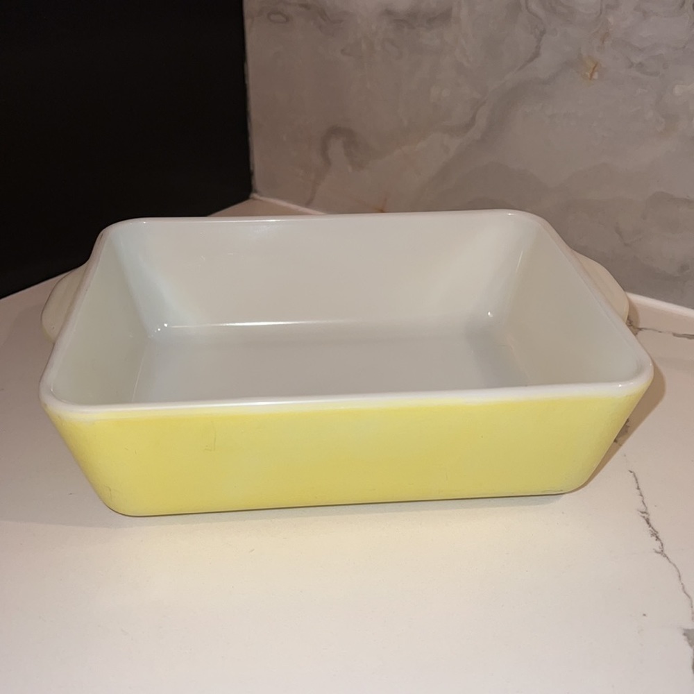Vintage Pyrex Primary Yellow 8.25” x 6.75” Refrigerator Dish 503-B